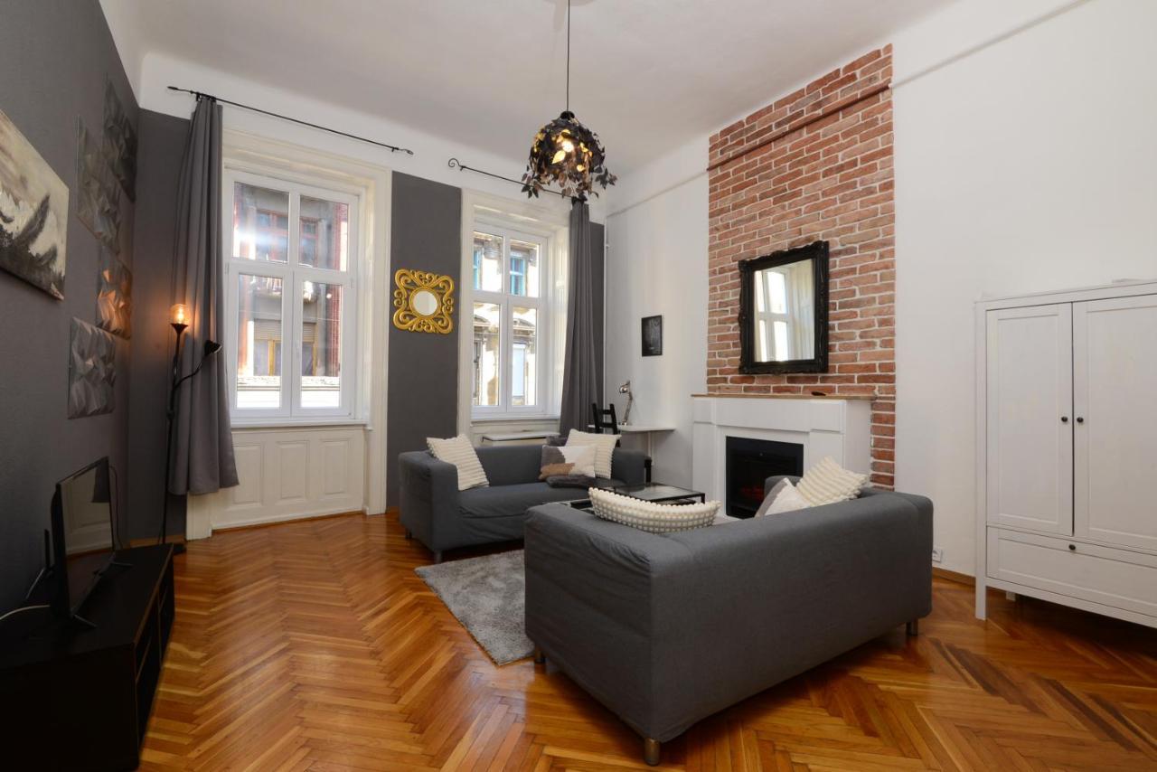 Your Place Apartman Budapeste Exterior foto