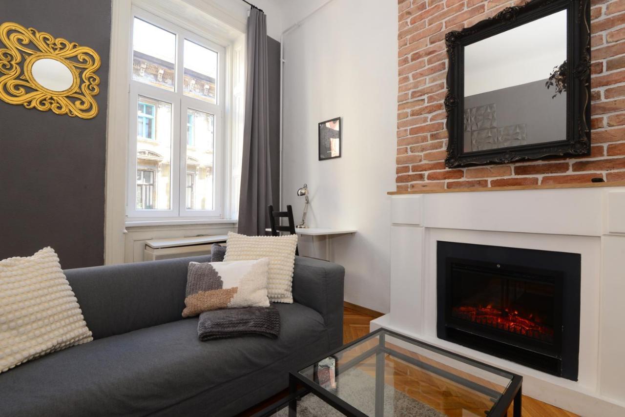 Your Place Apartman Budapeste Exterior foto
