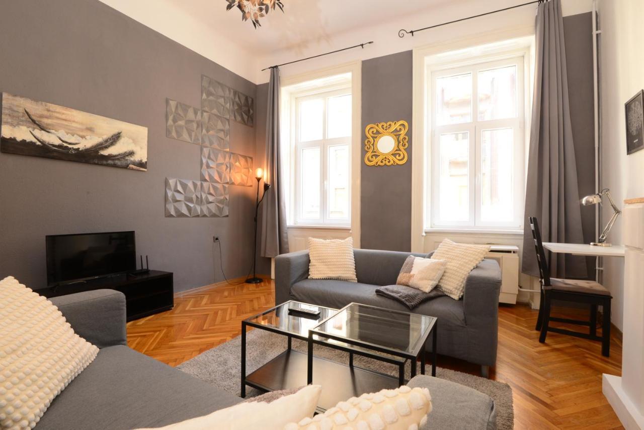 Your Place Apartman Budapeste Exterior foto